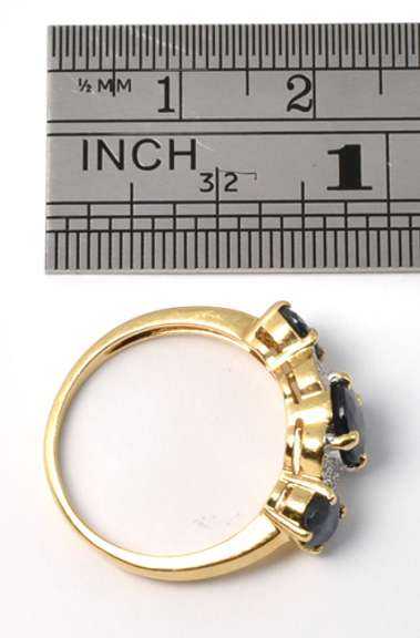 Attractive 3 Sapphire Ring