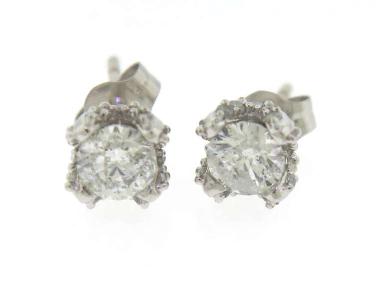 Classic 1ctw Diamond White Gold Stud Earrings