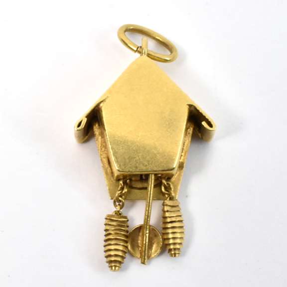 Well Detailed 18k Clock Charm