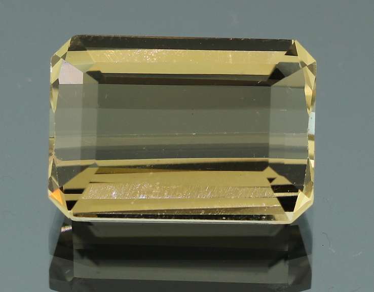 Substantial 10.04ct pure Brazilian Beryl