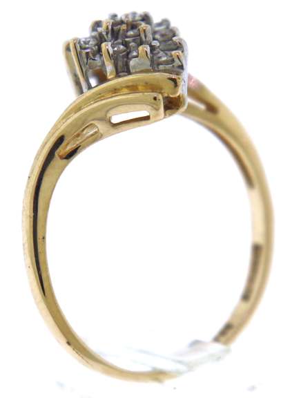 Amazing Yellow Gold Diamond Cluster Ring