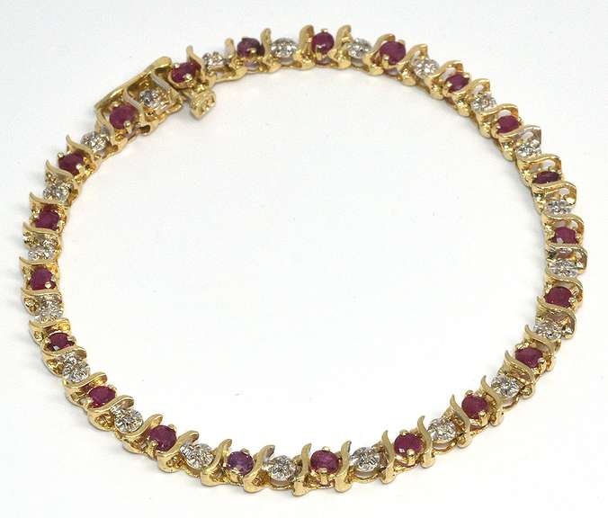 Diamond & Ruby Tennis Bracelet in 14KT