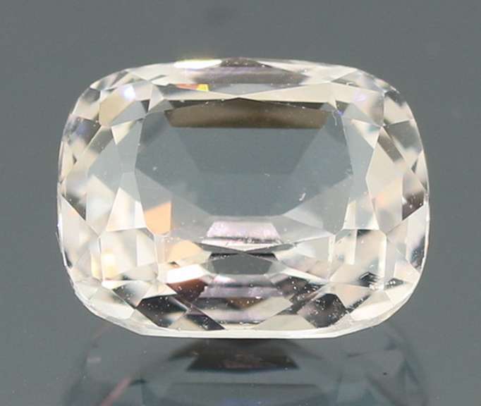 Very clean 3.79ct collectors diamond white Danburite