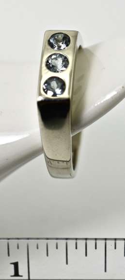Wonderfully Simplistic Man's Aquamarine Ring