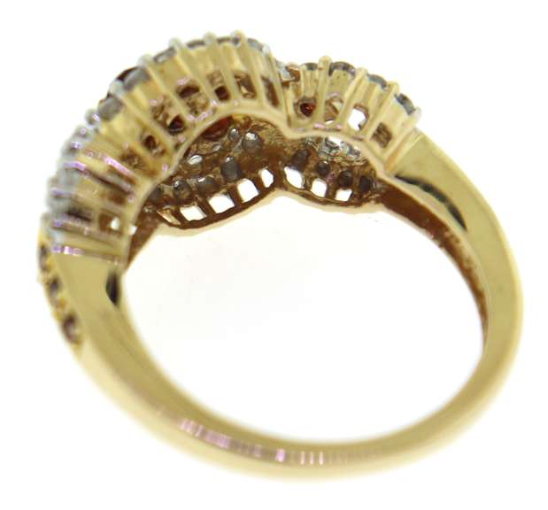 Handsome IR Red Diamond & White Diamond Ring