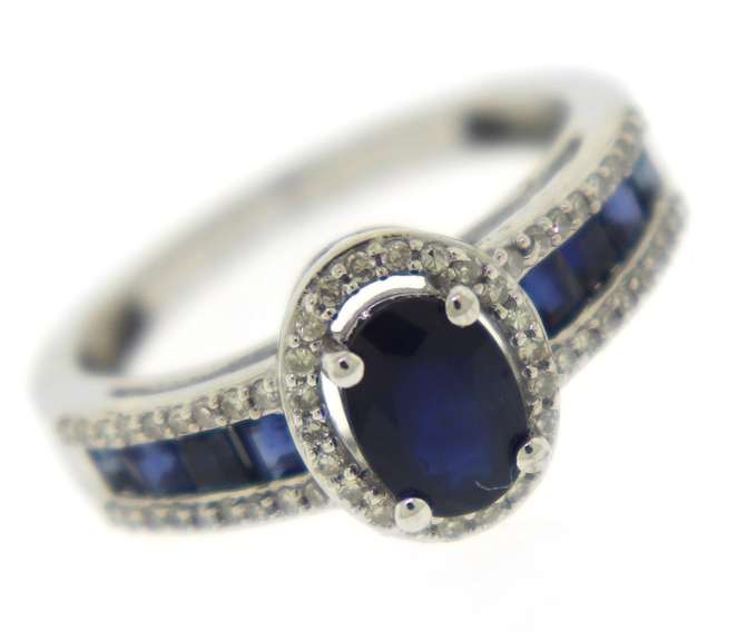 Stunning Blue Sapphire & Diamond Halo Ring