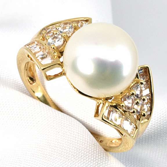 Button Pearl & White Sapphire Ring