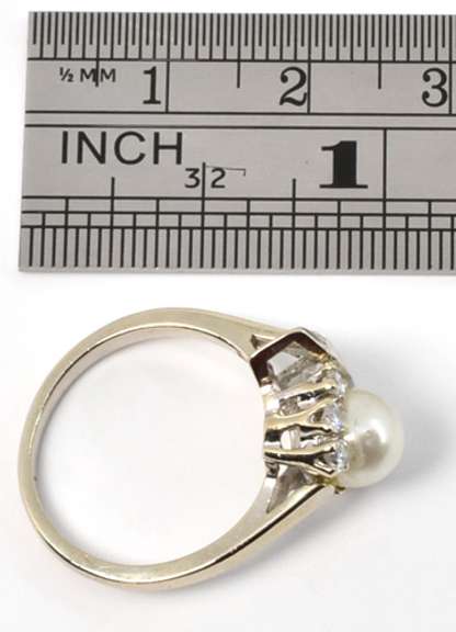 Organic WG Pearl & Diamond Ring