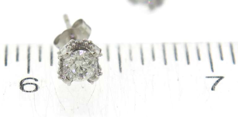 Classic 1ctw Diamond White Gold Stud Earrings