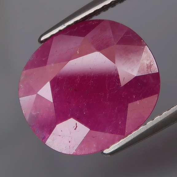 Stunning 4.52ct pinkish red unheated Ruby