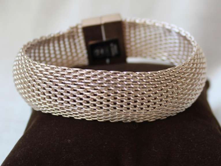 An Eye Catching Silver Color Mesh Bracelet