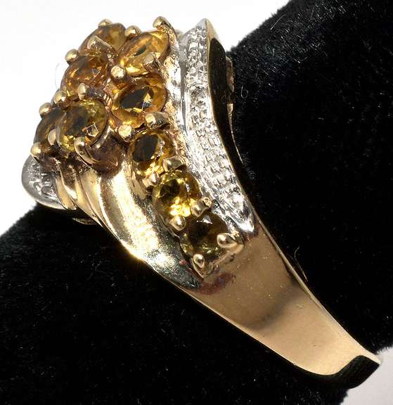Bold Citrine Ring in Yellow Gold