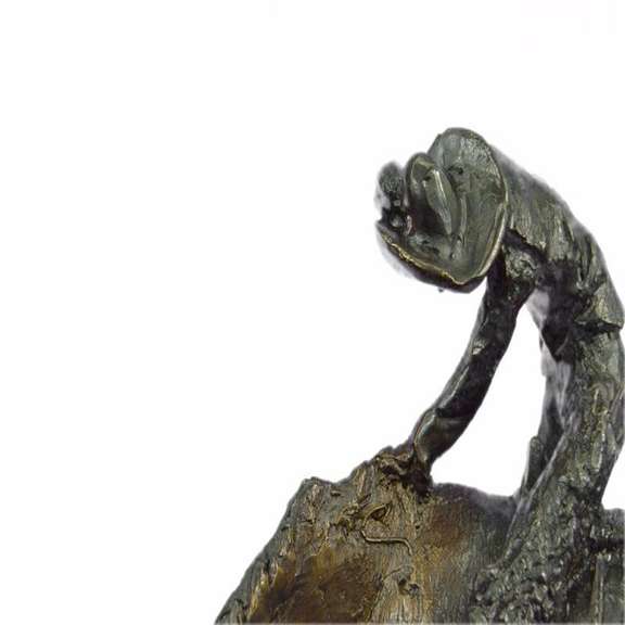 Batteling a Rattle and Snake Bronze Statue