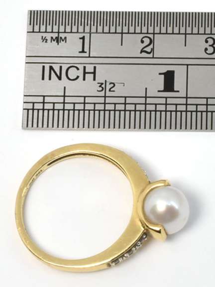 Stylish Freshwater Pearl Ring