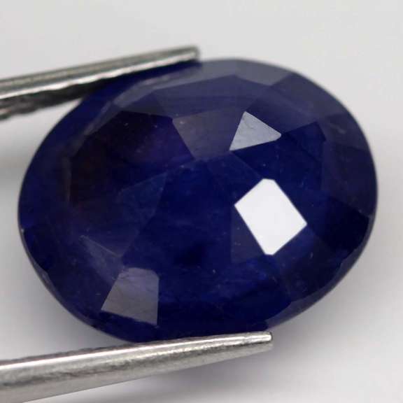 Stunning 8.57ct cobalt blue Sapphire from Mozambique