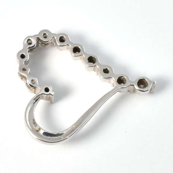 Contemporary WG Diamond Heart