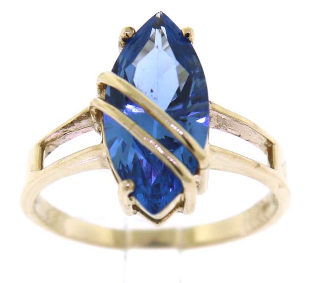 Exciting Marquise Blue Topaz Ring