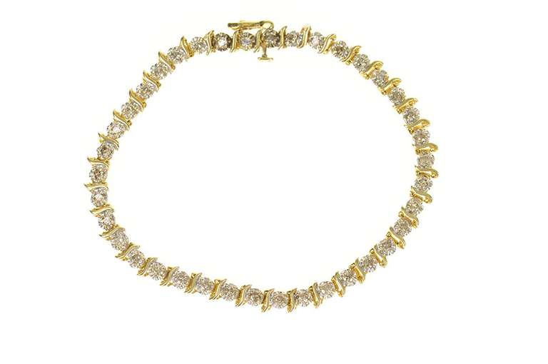 10K Yellow Gold 1.52 Ctw Diamond Wavy Classic Link Tennis Bracelet