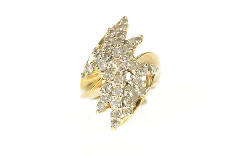 10K Yellow Gold Retro Ornate Diamond Leaf Motif Cluster Ring