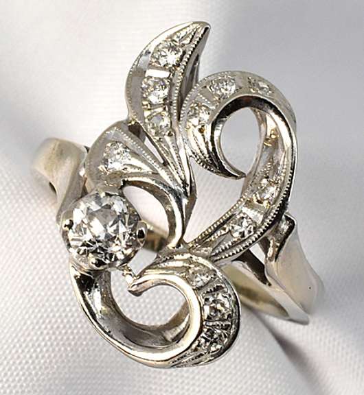 Vintage Diamond Swirl Ring