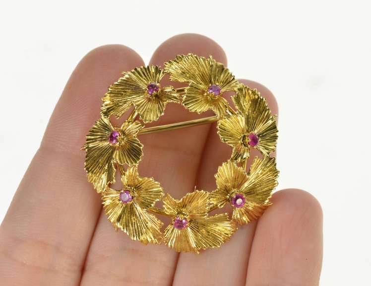 10K Yellow Gold Retro Syn. Ruby Leaf Wreath Statement Pin/Brooch