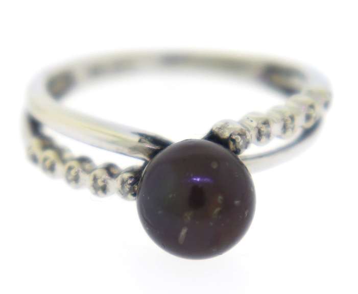 Flashy 7.5mm Black Pearl Ring w Diamond Accent