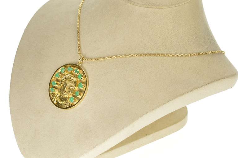 18K Yellow Gold Ornate Stylized Peruvian Face Raw Emerald Pendant