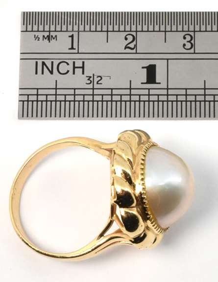 Lovely modren Mobe Pearl Ring