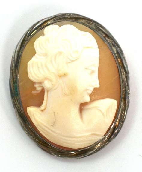 Vintage Sterling Cameo Pendant/Pin