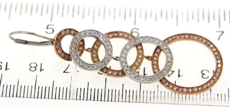 Shimmering 18kt Diamond Circle Dangle Earrings