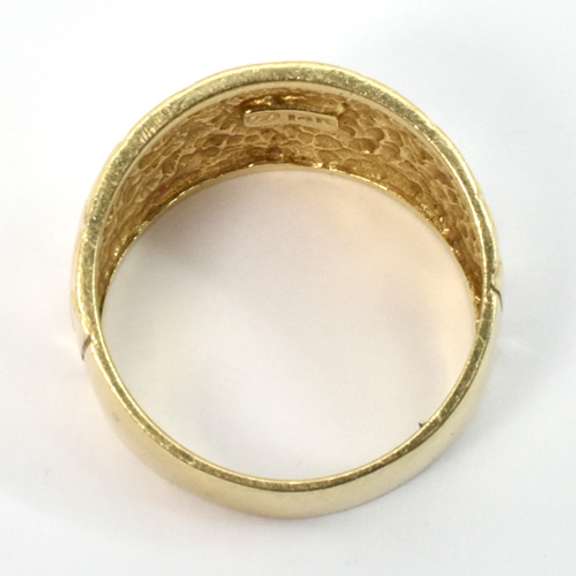 Fascinating Tapered Ring