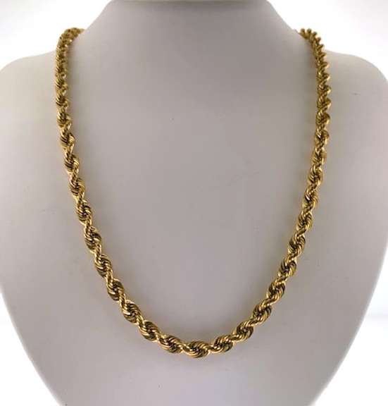 Gorgeous 14kt yellow gold rope chain necklace
