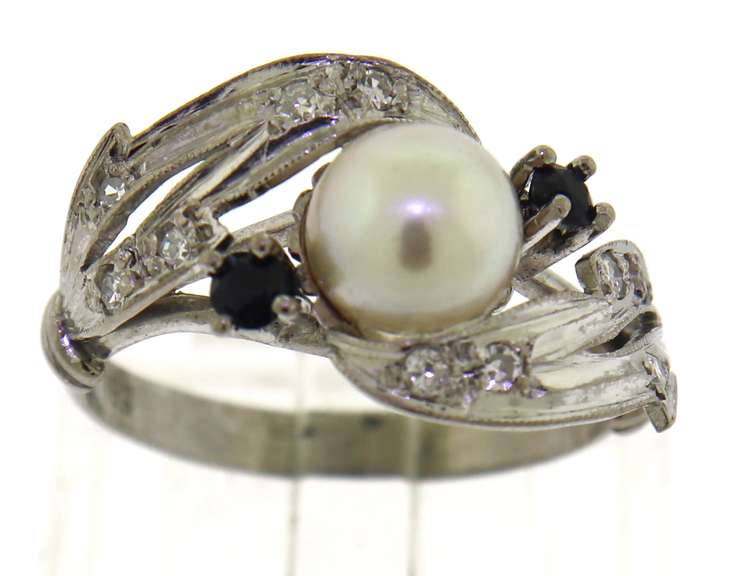 Vintage 14kt WG Pearl Sapphire & Diamond Swirl Ring