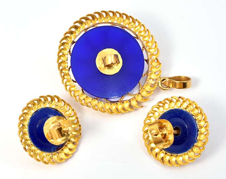 22k & Lapis Earrings and Pendant Set: