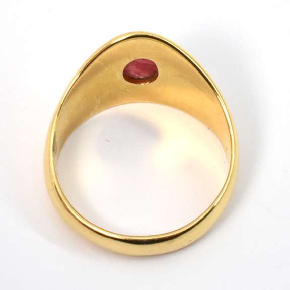 Unique 18k Cabachon Ruby Ring