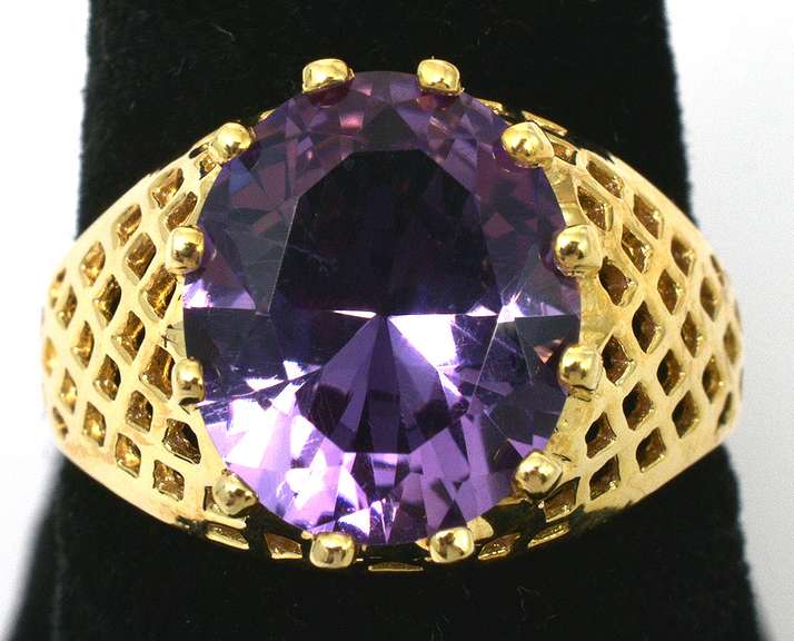 Regal Amethyst Lattice Ring in 14KT Yellow Gold