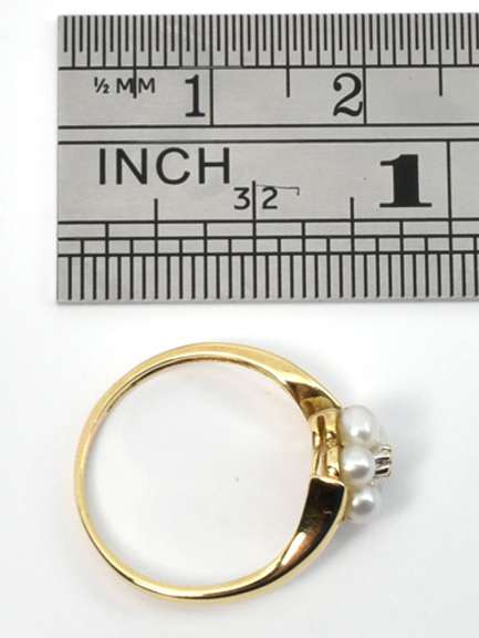 Dainty Pearl Cluster Ring