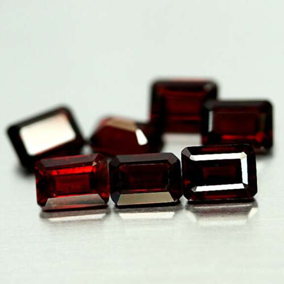 Gorgeous red amber 9.08ct 7pc Garnet set