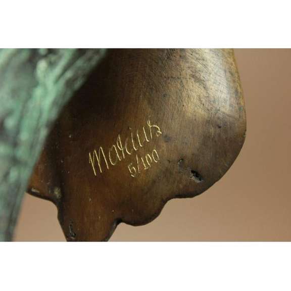 Coastal Shorebird Bronze Sculpture on Marble Base Statue