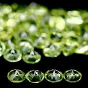Brilliant 5.38ct set of matched diamond cut Peridot