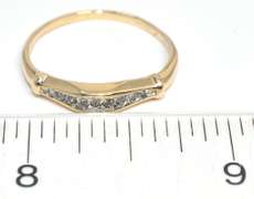 Sweet Vintage Diamond Band in 14KT Yellow Gold