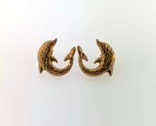 Pretty 14kt yellow gold dolphin stud earrings