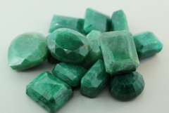 Huge 1,151ct 14 piece Emerald parcel