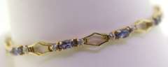 Pretty Yellow Gold Blue Topaz Bracelet