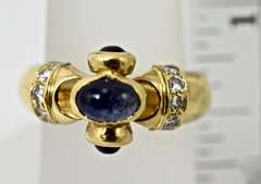 Modern and Appealing Cabachon Sapphire 18K Ring