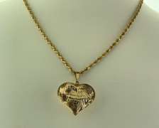 Solid 14kt yellow gold heart pendant necklace