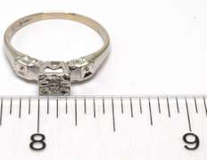 Vintage White Gold Ring with Diamond Accent