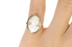 14K Yellow Gold Victorian Carved Shell Cameo Statement Ring