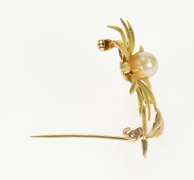 18K Yellow Gold Ornate Retro Flower Pearl Inset Fashion Pin/Brooch