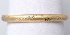 14KT Yellow Gold Etched Hinged Bracelet